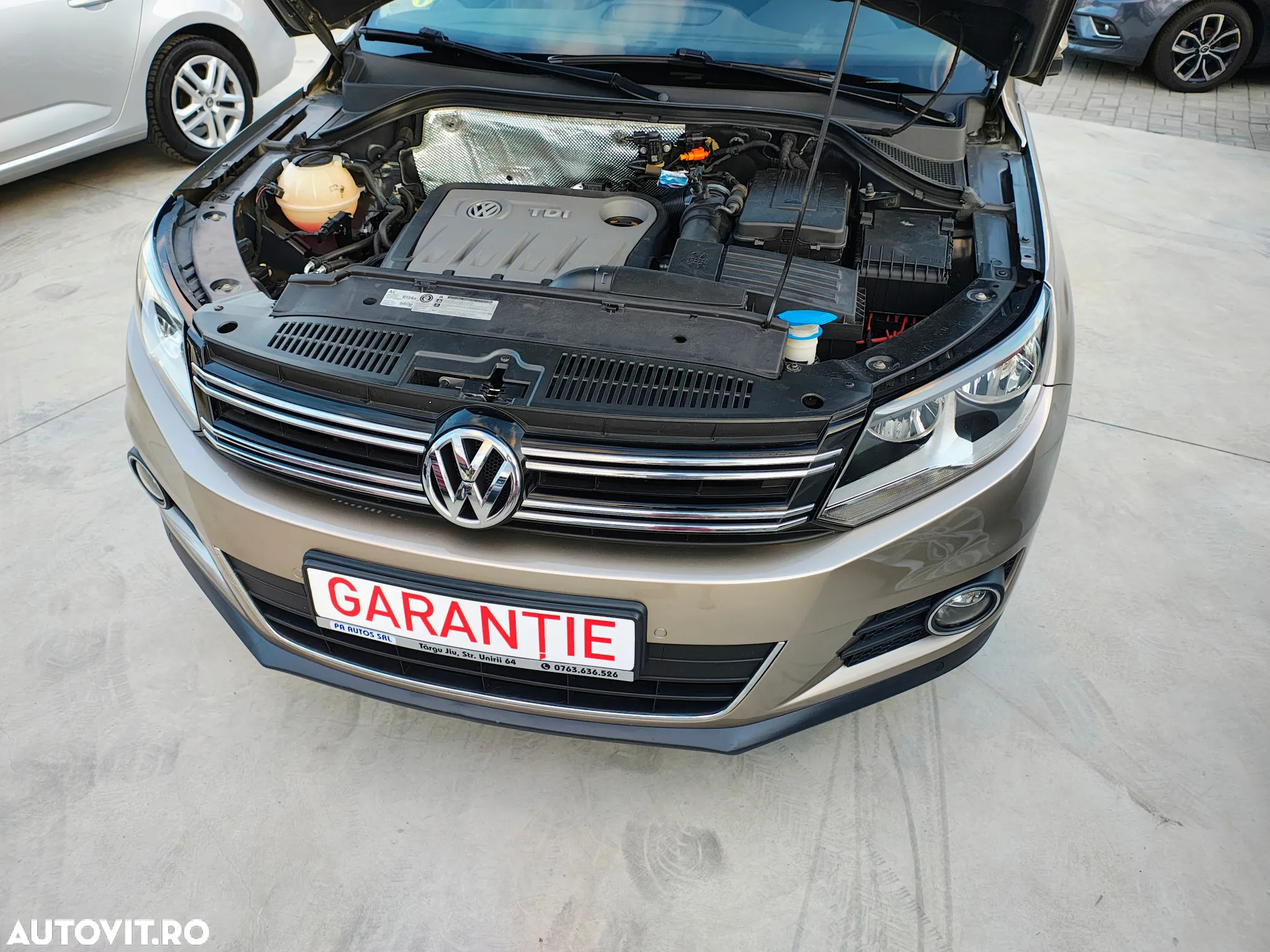 Volkswagen Tiguan 2.0 TDI DPF BlueMotion Technology Lounge Sport & Style - 18