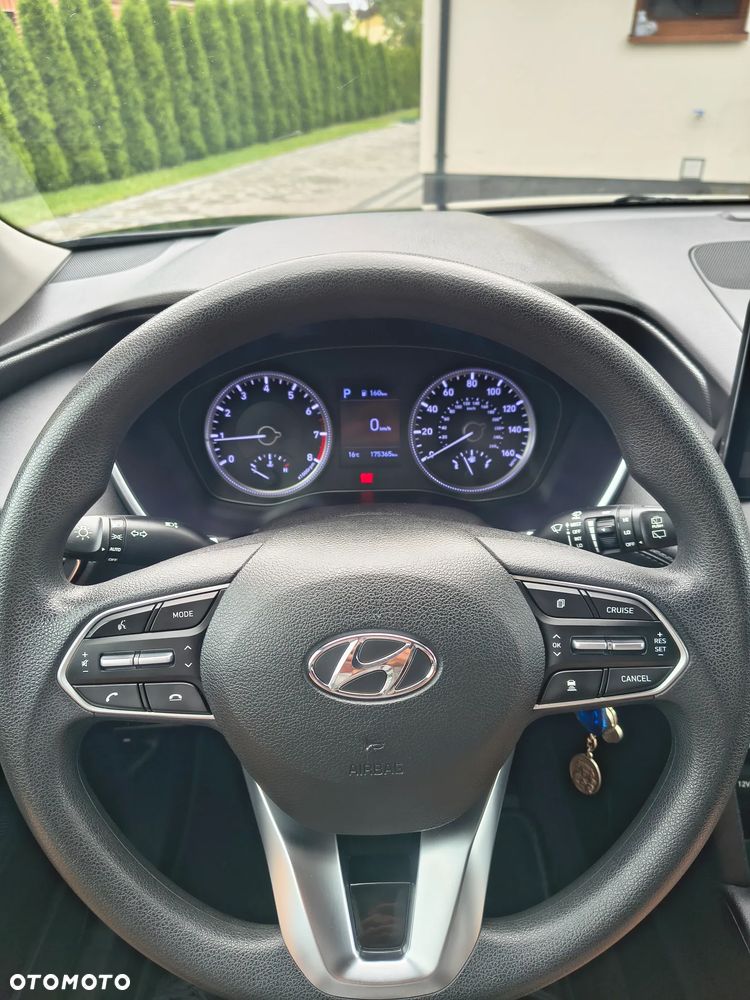 Hyundai Santa Fe - 21
