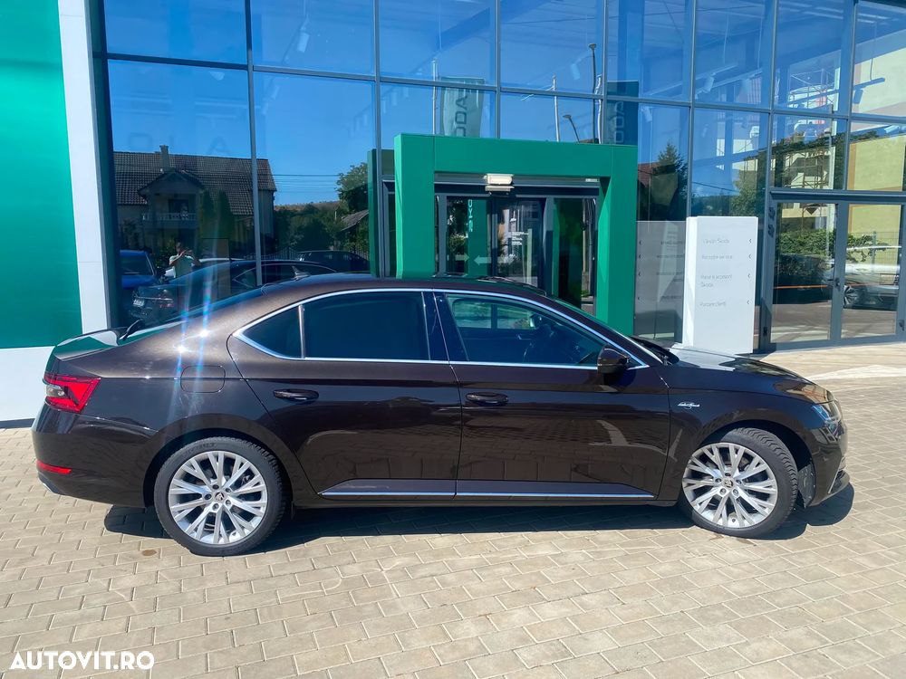 Skoda Superb 2.0 TDI DSG Laurin & Klement - 6