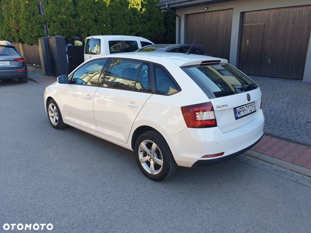 Skoda RAPID - 4