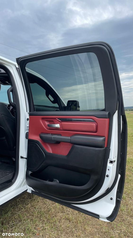 RAM 1500 5.7 Crew Cab Shortbed Rebel - 28