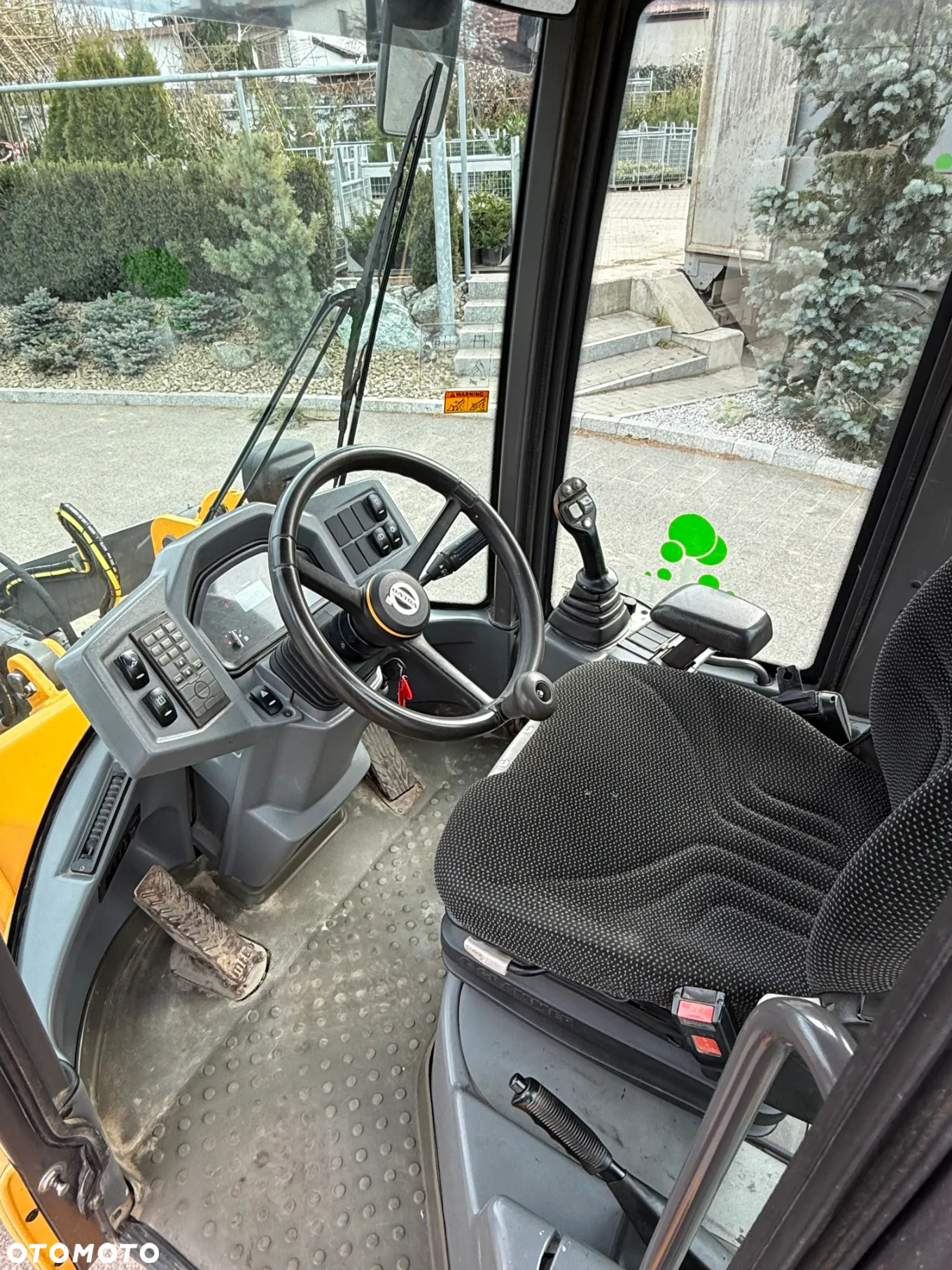 Volvo L30G - 12