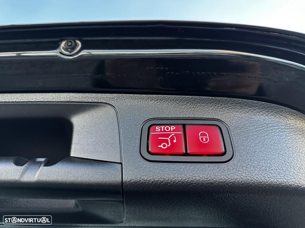 Mercedes-Benz GLA 250 e 8G-DCT Progressive - 53