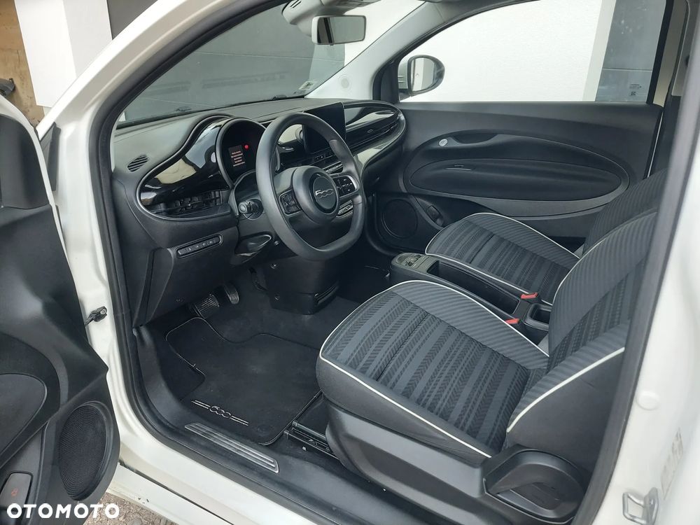 Fiat 500e by Bocelli - 9