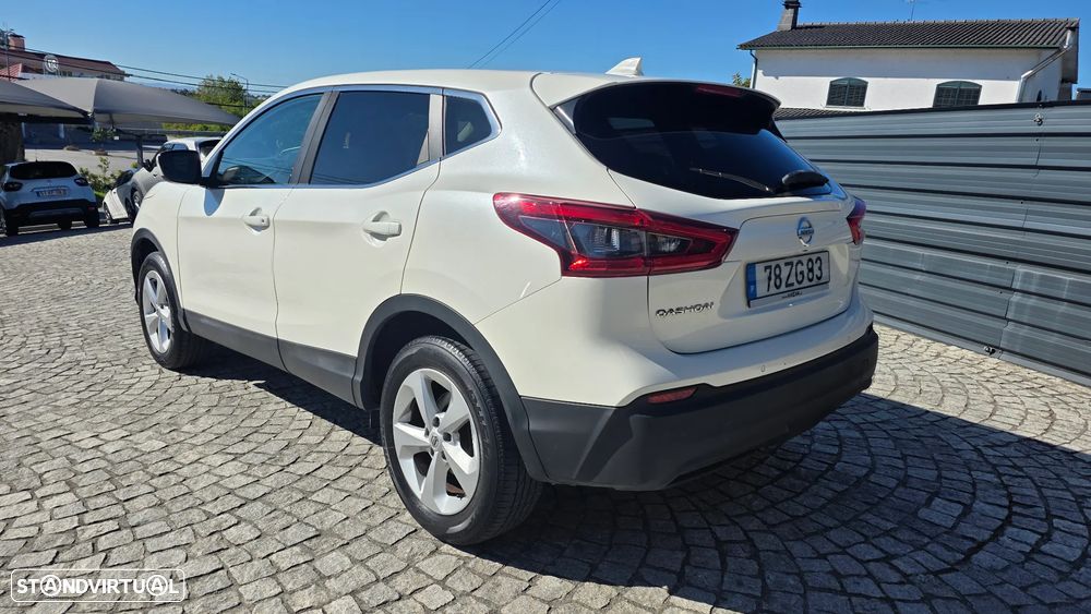 Nissan Qashqai 1.5 dCi N-Tec - 8