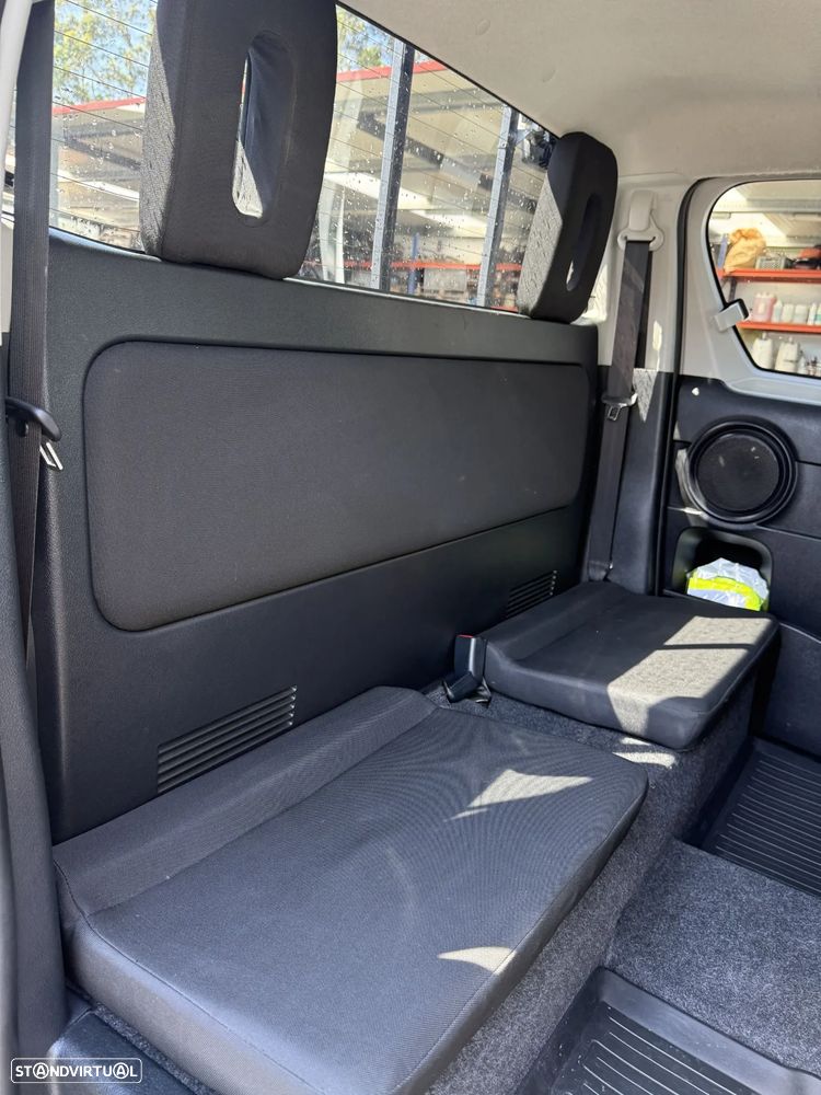 Toyota Hilux 2.4 D-4D 4WD CD Premium Edition - 12