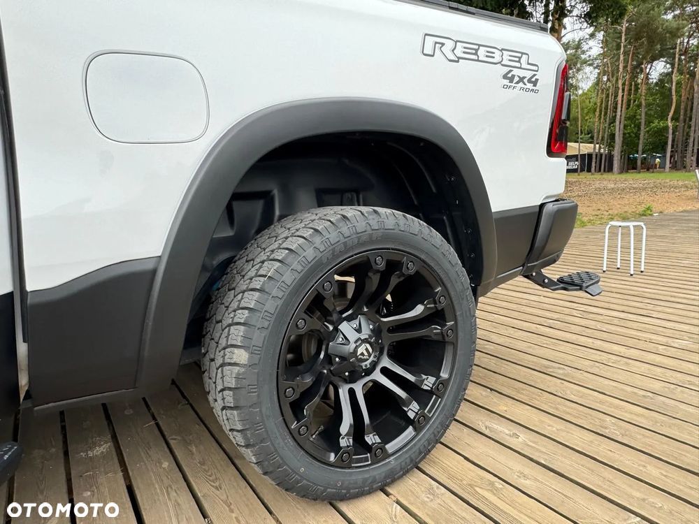 RAM 1500 5.7 Crew Cab Rebel - 10