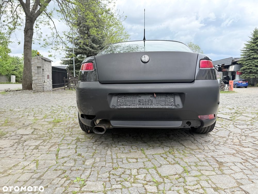 Alfa Romeo GT 1.8TS Impression - 14