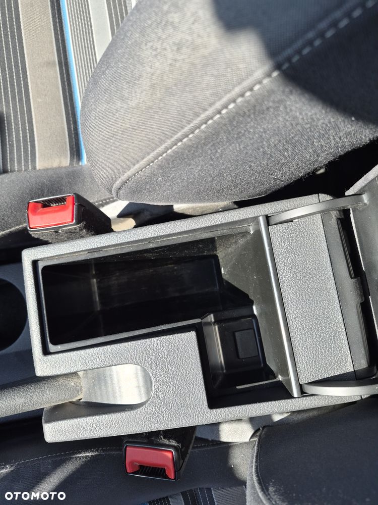 Volkswagen Caddy Comfortline - 22