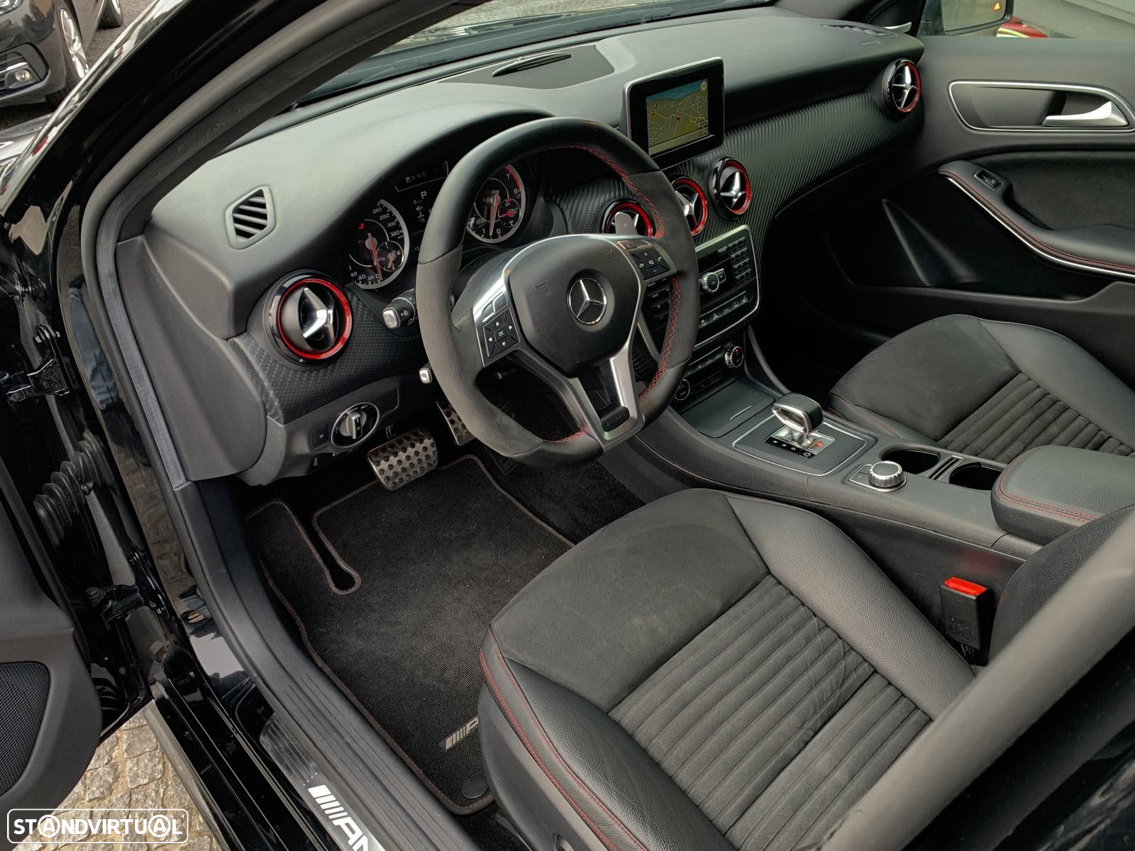 Mercedes-Benz A 45 AMG 4-Matic - 16
