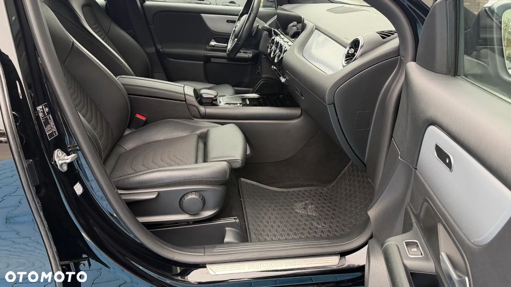 Mercedes-Benz GLA 200 Style - 20