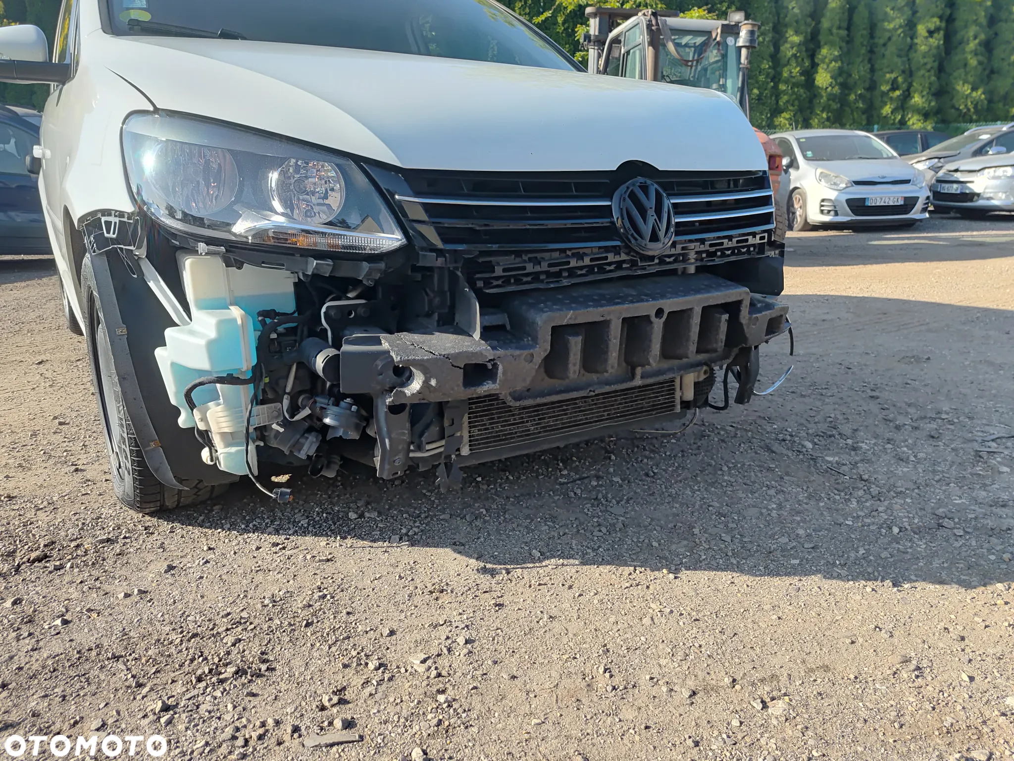 Volkswagen Touran 1.6 TDI DPF Comfortline - 16