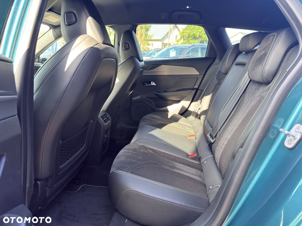 Peugeot 308 BlueHDi 130 EAT8 GT EXCLUSIVE - 18