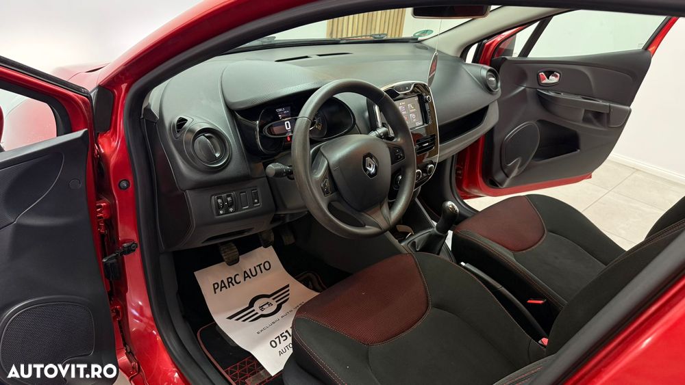 Renault Clio - 6