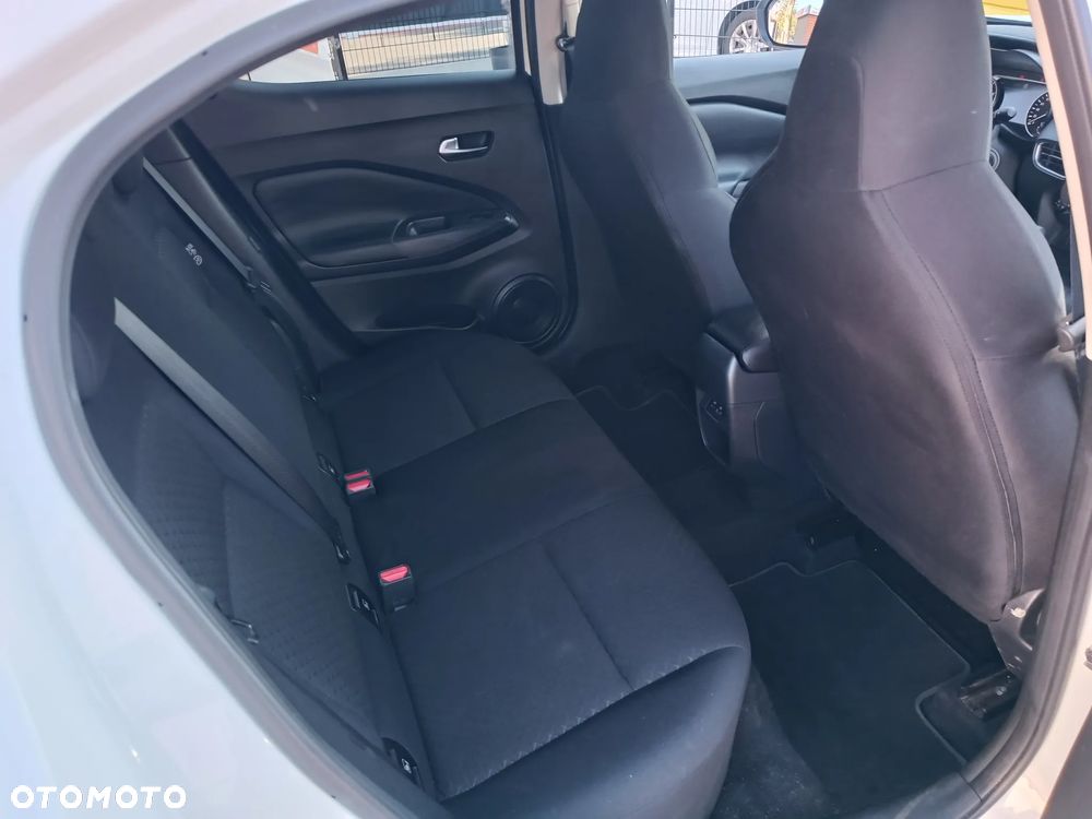 Nissan Juke 1.0 DIG-T Acenta DCT - 11