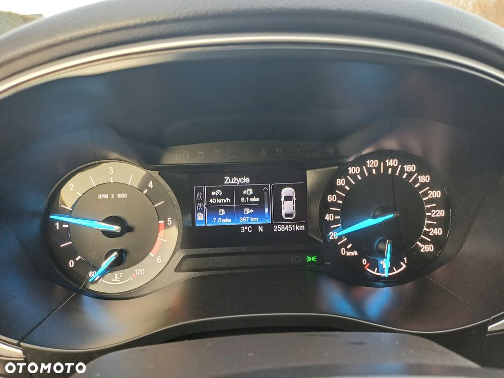 Ford Mondeo 1.5 TDCi ECOnetic Start-Stopp Trend - 26