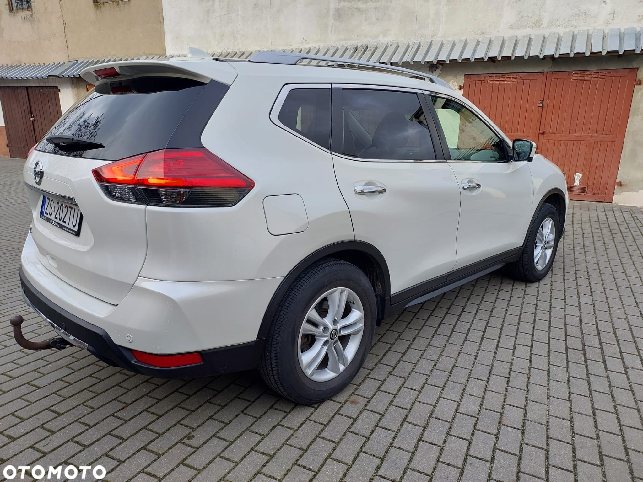 Nissan X-Trail 1.6 DCi N-Connecta 4WD 7os - 3