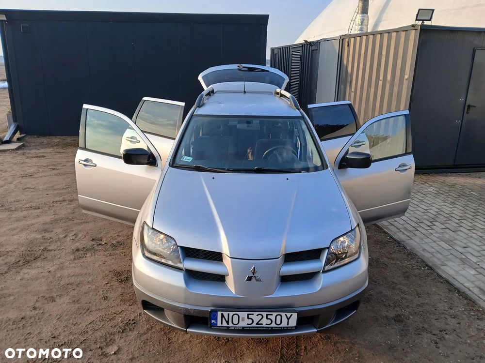 Mitsubishi Outlander 2.0 Comfort 4WD - 8