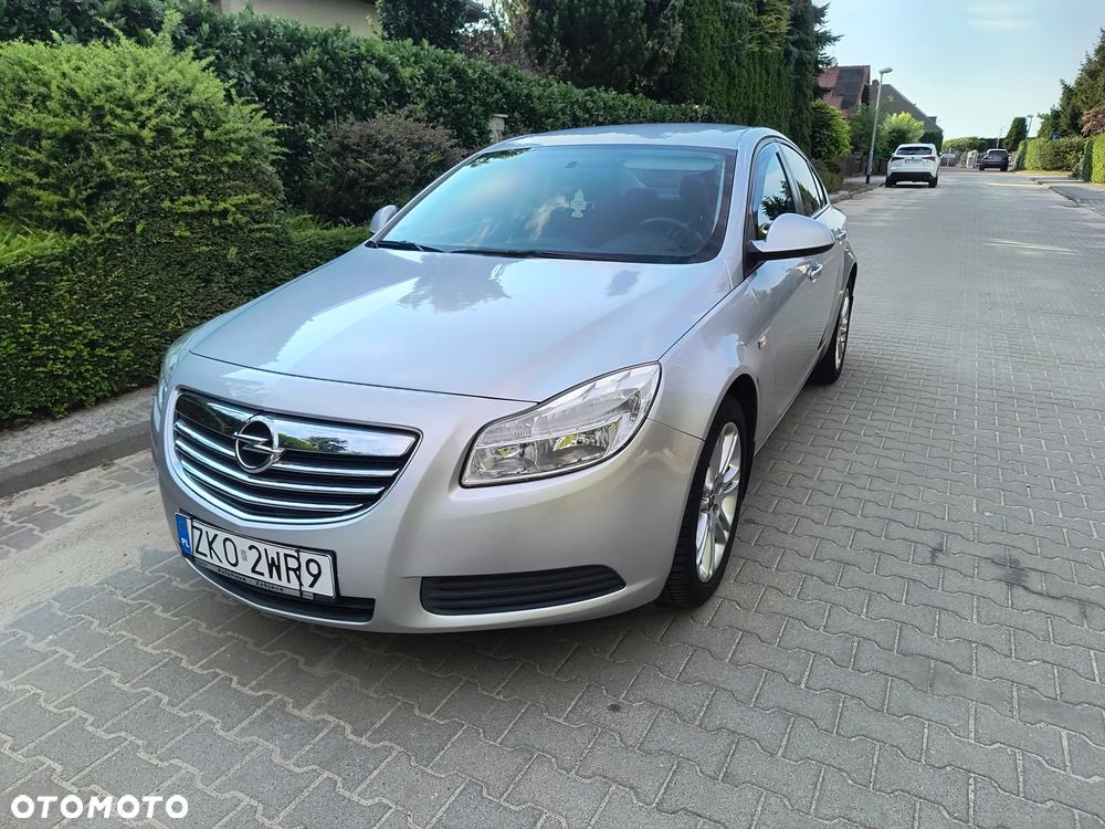Opel Insignia - 1