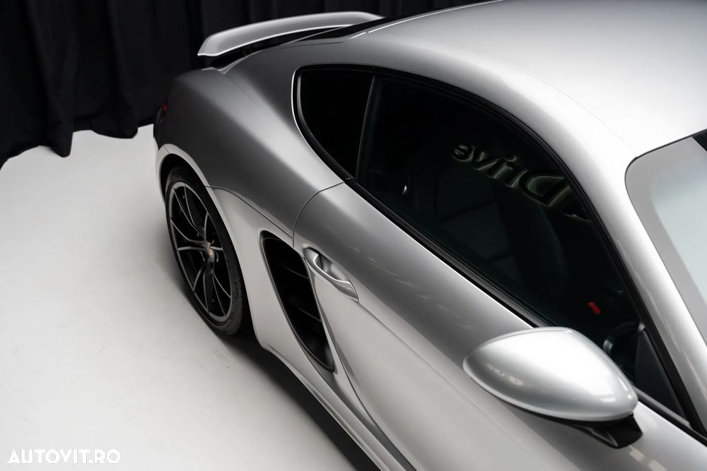Porsche Cayman PDK - 12