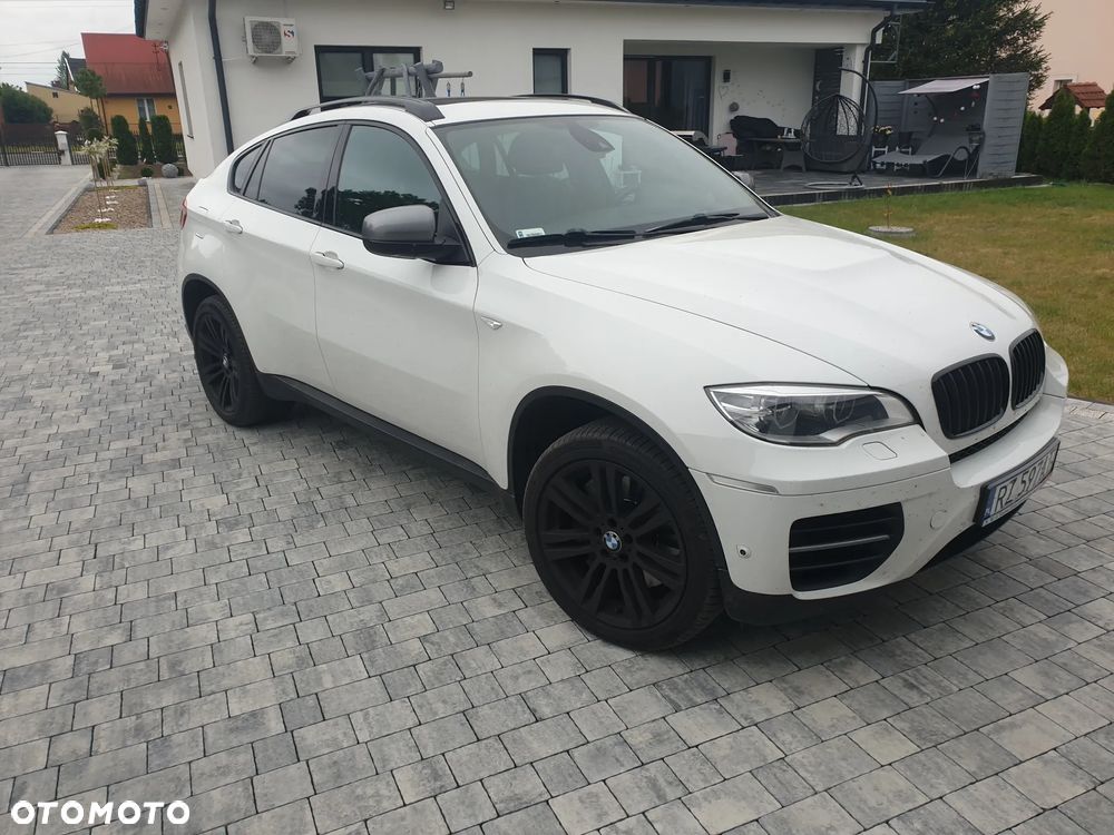 BMW X6M - 13
