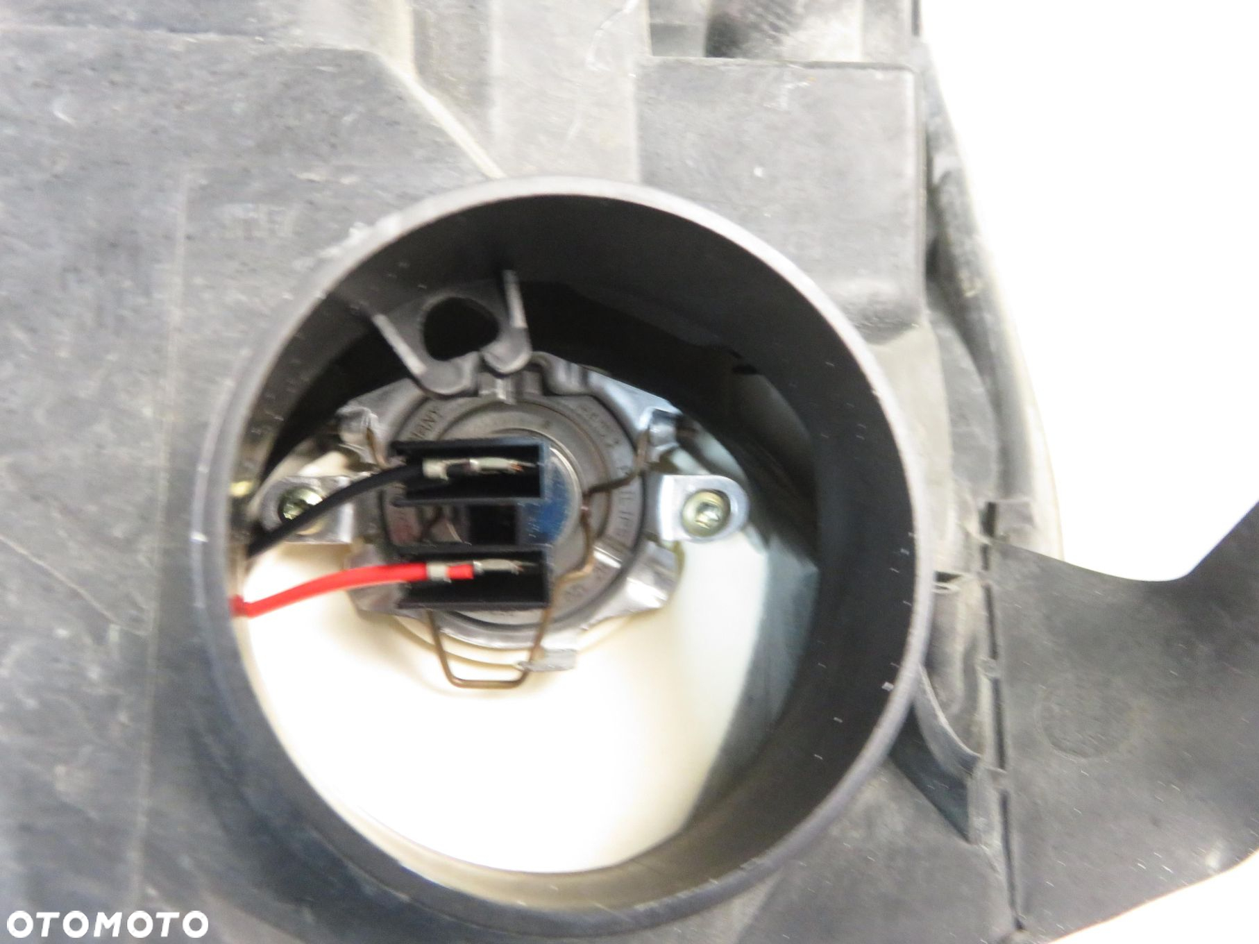 LAMPA LEWA PRZEDNIA TOYOTA COROLLA E12 - 2