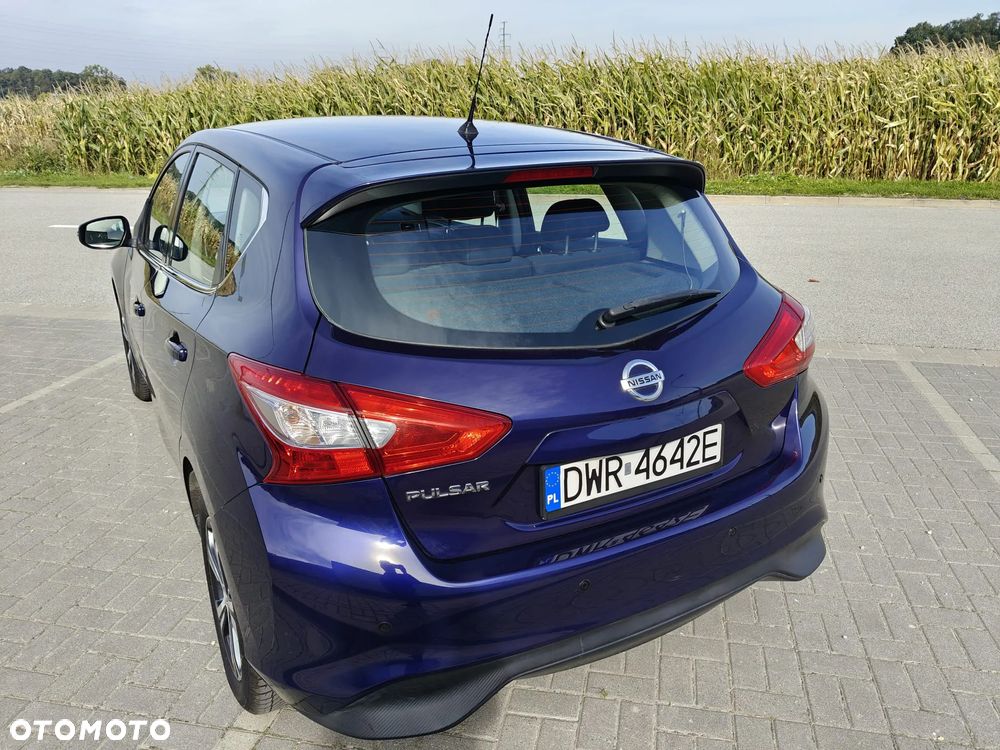 Nissan Pulsar - 2