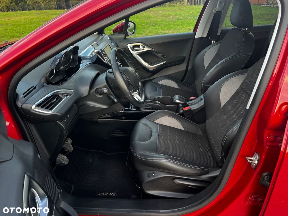 Peugeot 2008 1.2 Pure Tech GPF Allure S&S - 10