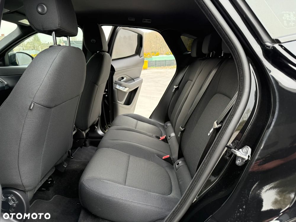 Jaguar E-Pace - 28