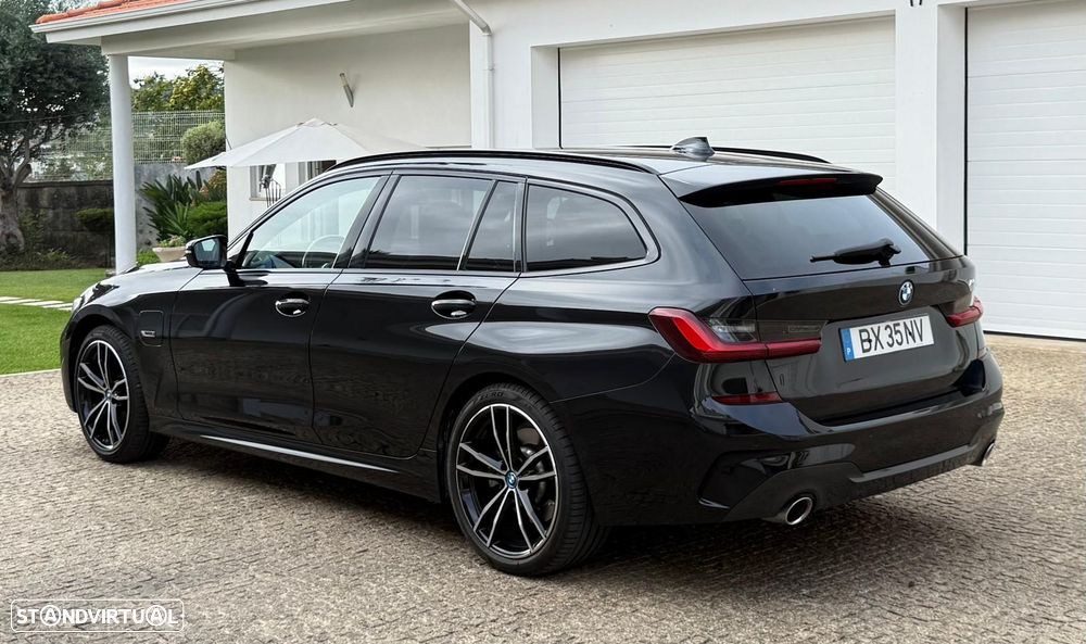 BMW 320 e Pack Desportivo M Auto - 16