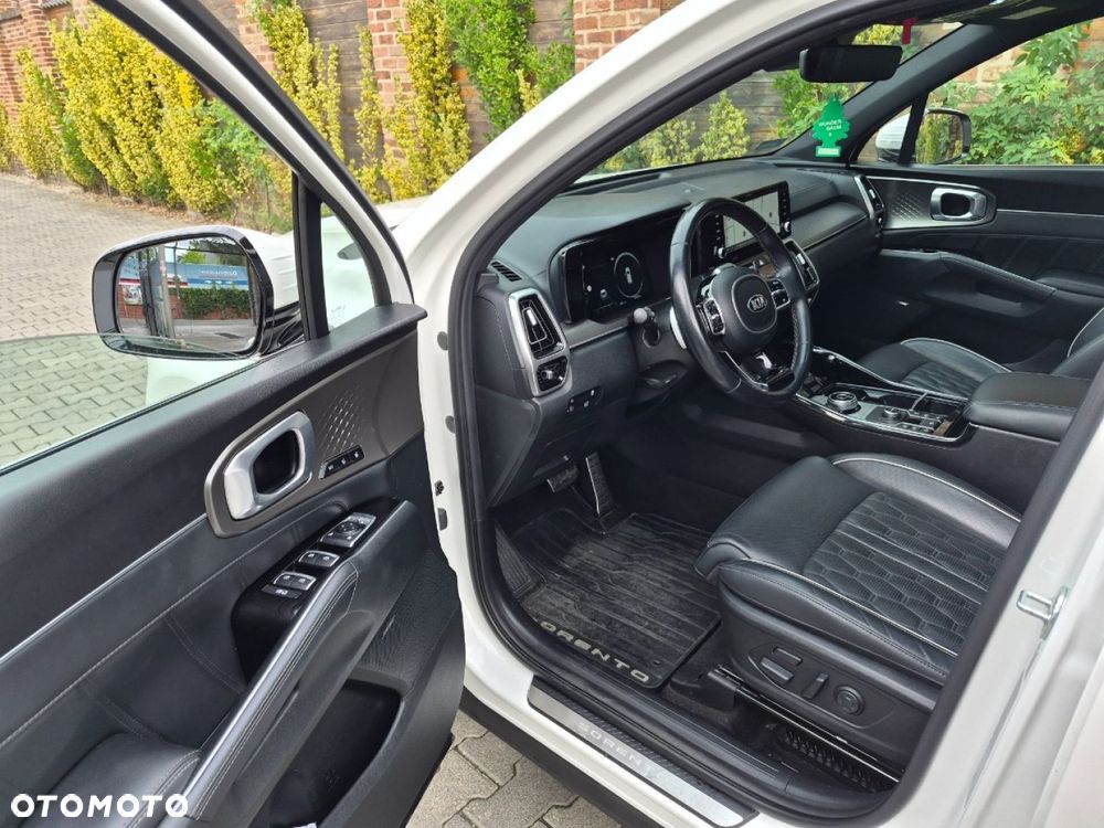 Kia Sorento - 16