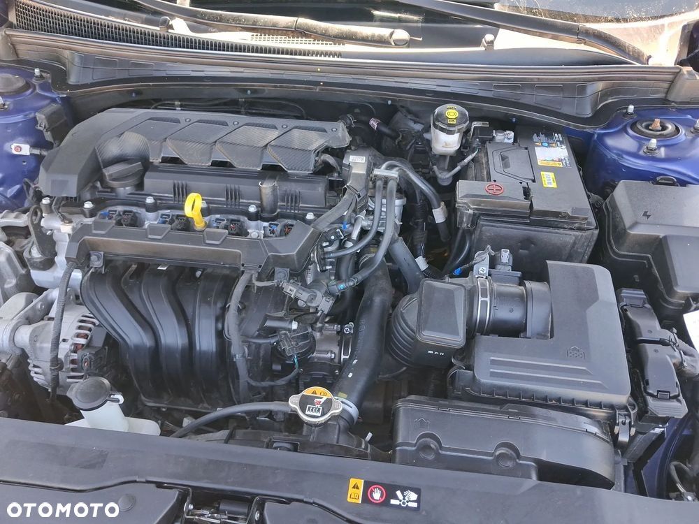 Hyundai Elantra 1.6 Modern - 32