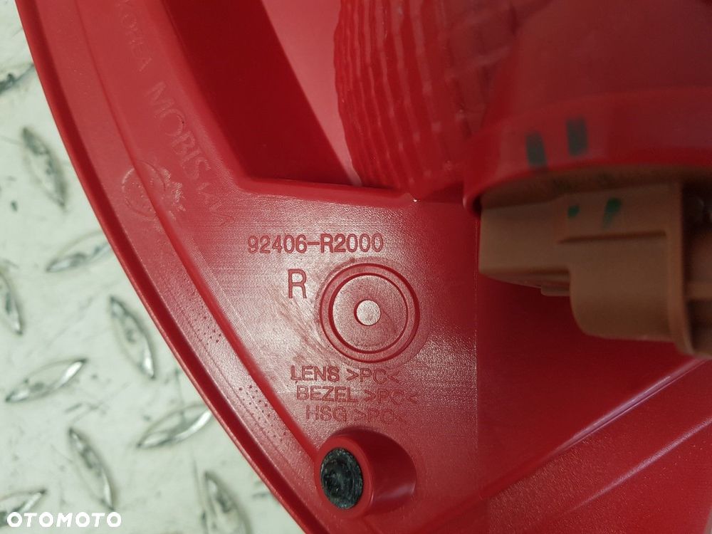 BARDZO ŁADNA ORYGINALNA LAMPA PRAWA TYLNA KIA SPORTAGE V 5 21-25 PRZECIWMGIELNA TYŁ 92406R2000 - 11