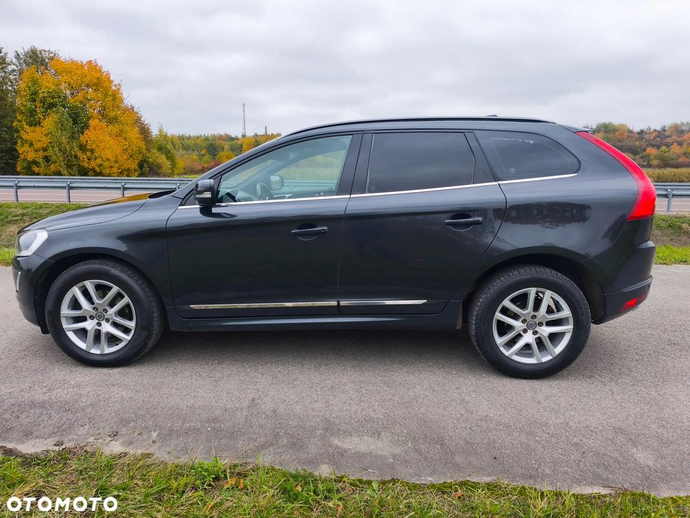 Volvo XC 60 D4 Momentum Pro - 16