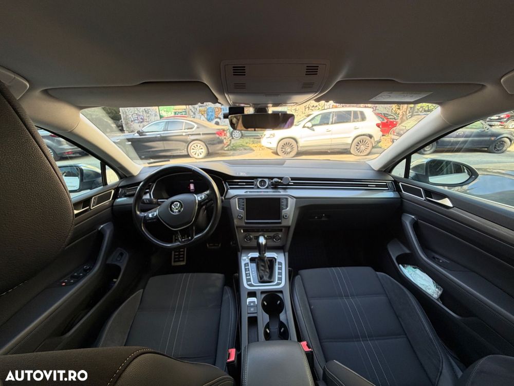 Volkswagen Passat Alltrack - 12
