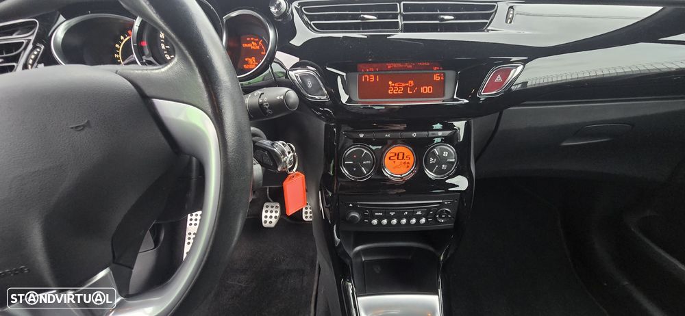 Citroën DS3 1.6 HDi Airdream So Chic - 11
