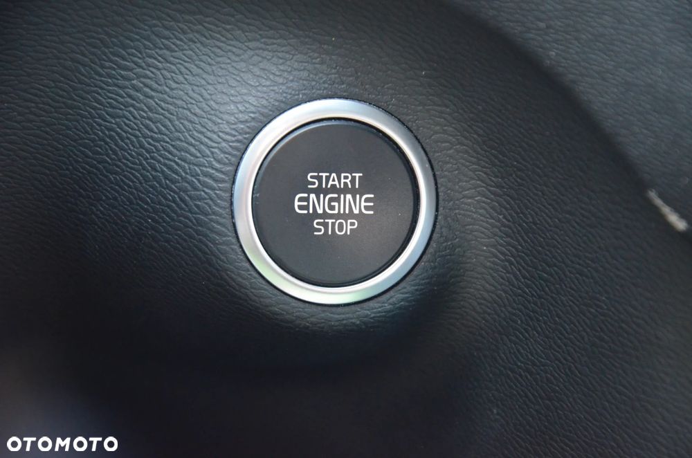 Volvo XC 40 T3 Momentum - 24