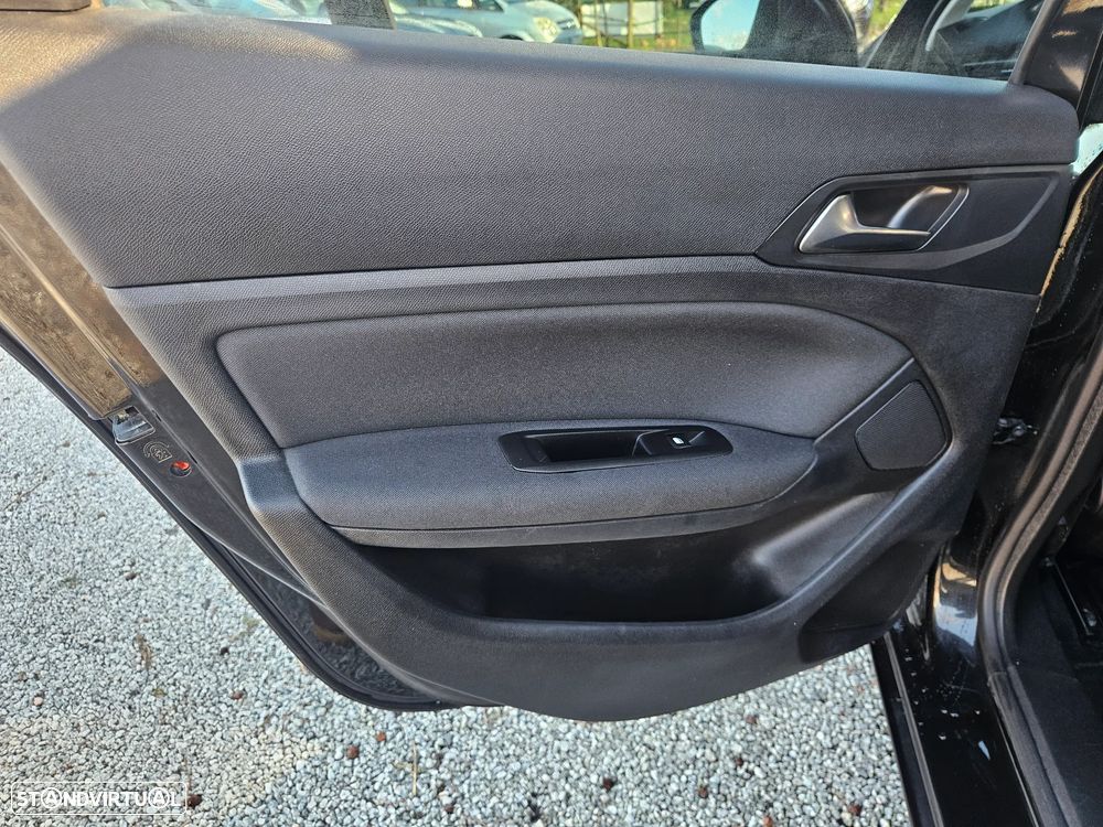 Peugeot 308 SW 1.5 BlueHDi Style - 33