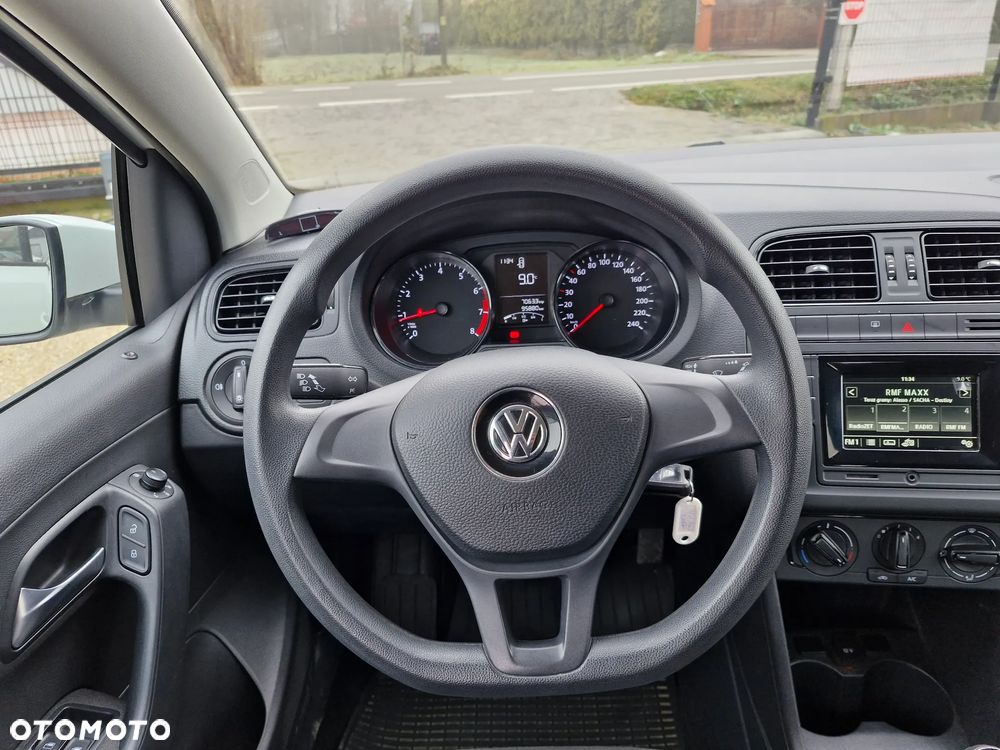 Volkswagen Polo - 25