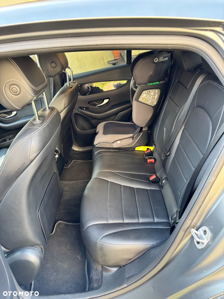 Mercedes-Benz GLC 200 4-Matic - 4