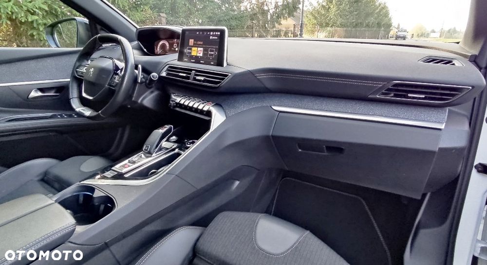 Peugeot 5008 BlueHDi 130 EAT8 GT - 17