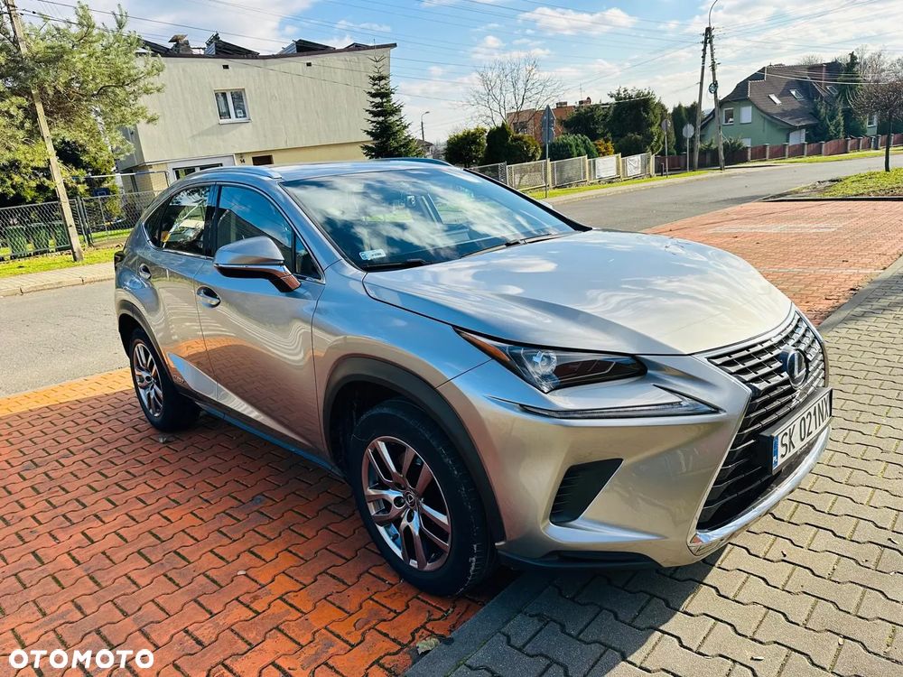 Lexus NX 300h Comfort AWD - 1
