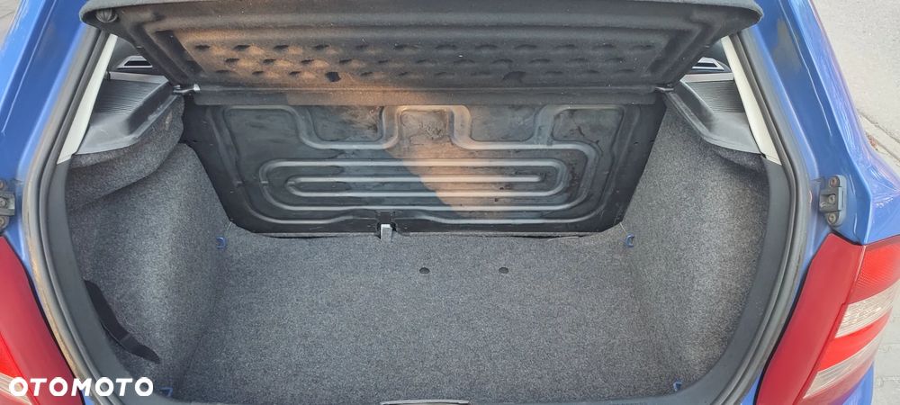 Skoda Fabia 1.2 HTP Active - 27