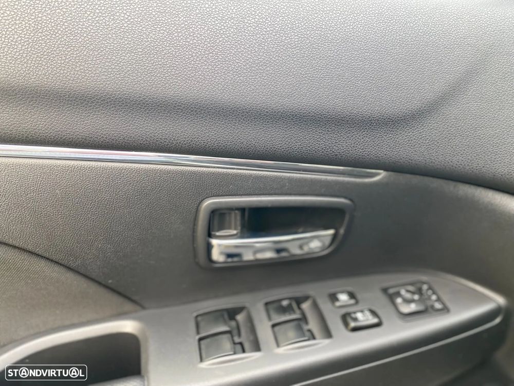 Mitsubishi ASX 1.6 MIVEC Intense Connect Edition - 12