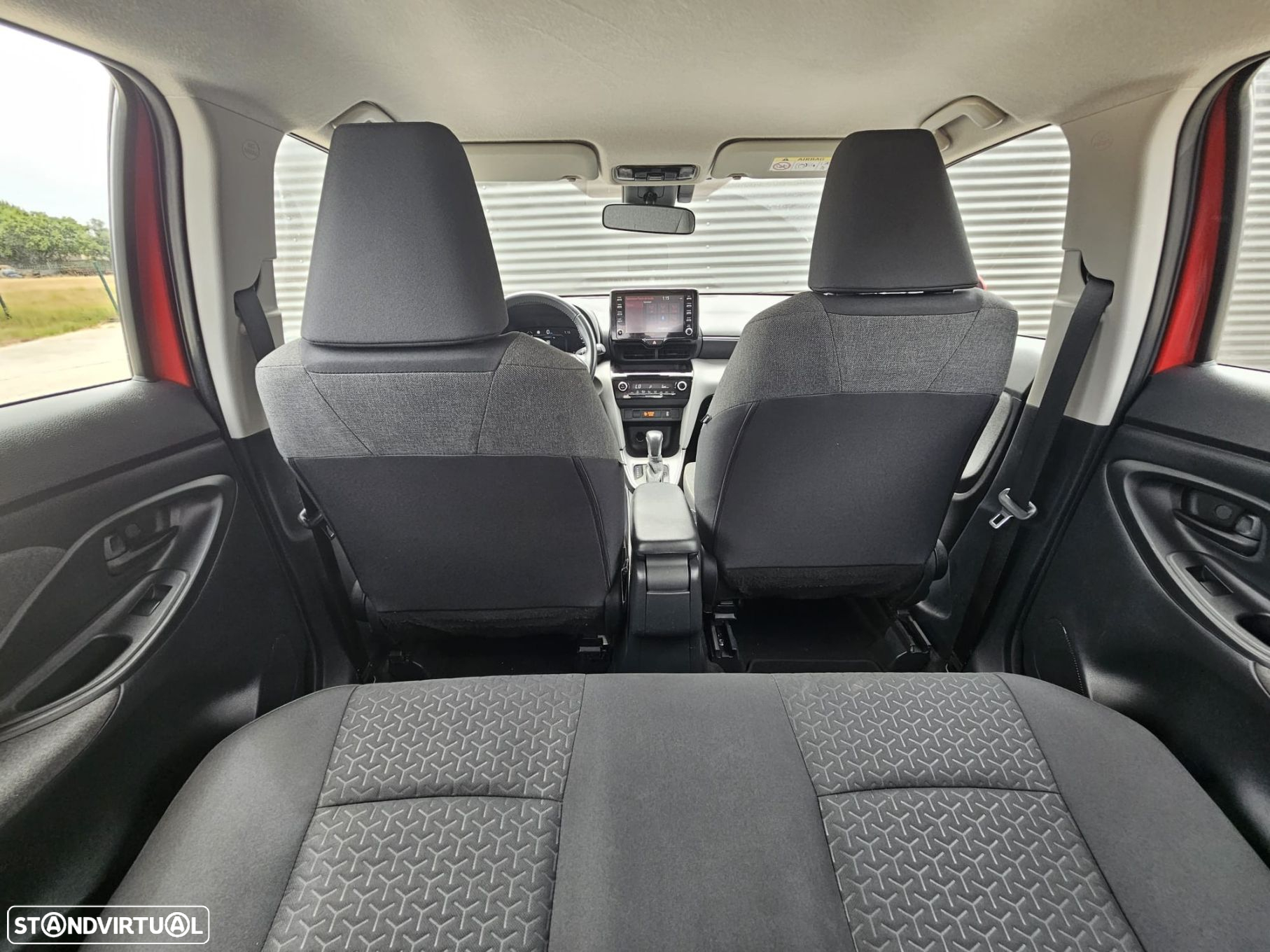 Toyota Yaris Cross 1.5 HDF Comfort Plus - 45