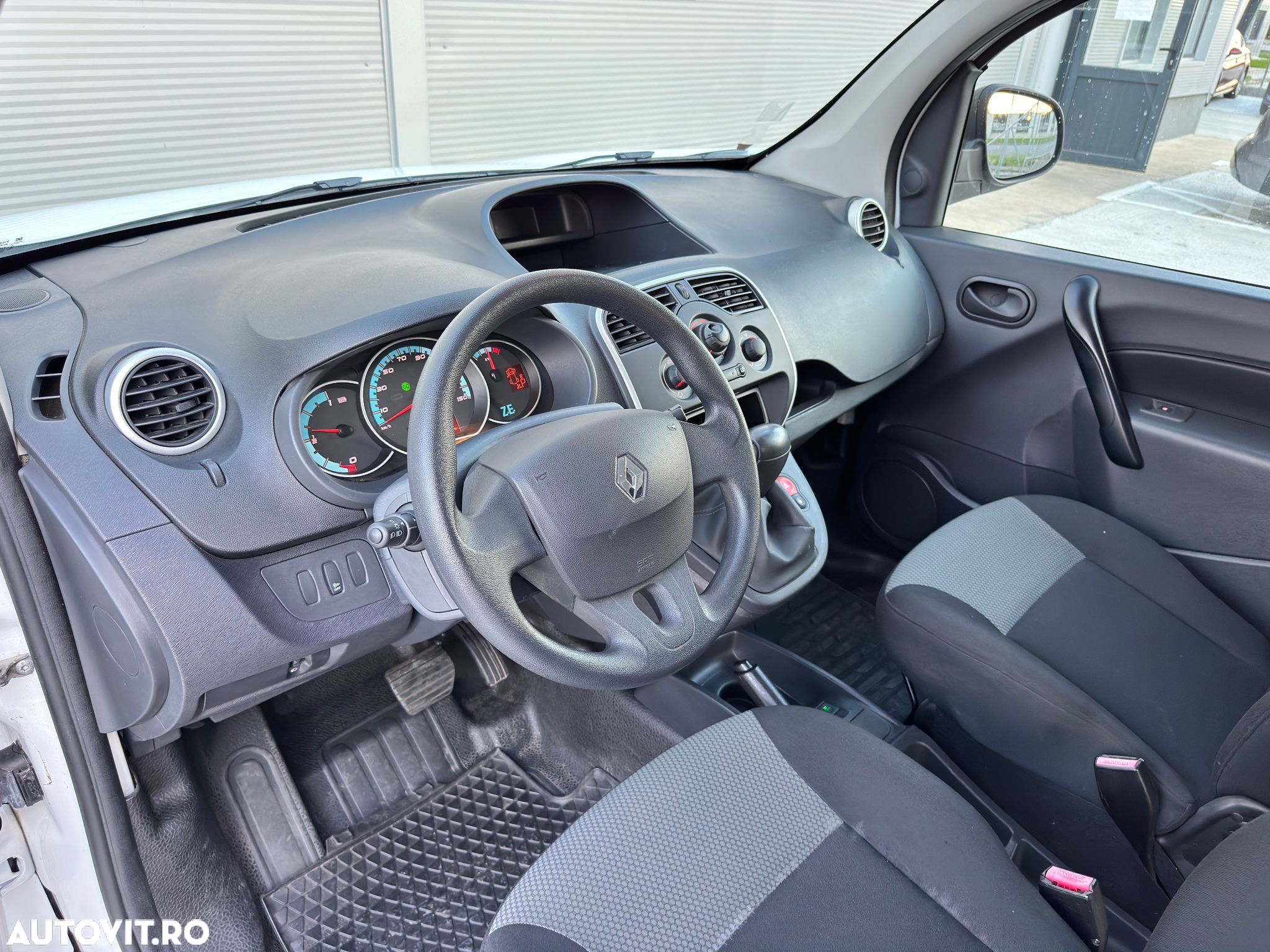 Renault Kangoo Maxi ZE E. 33 (mit Batterie) - 5