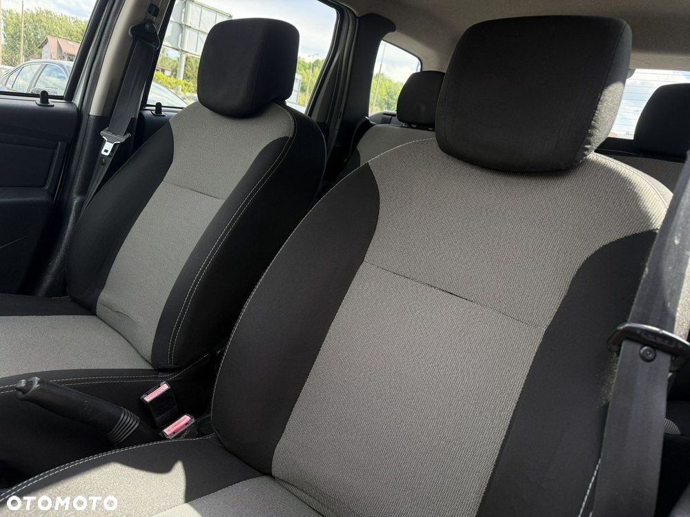 Dacia Duster 1.6 Ambiance - 11