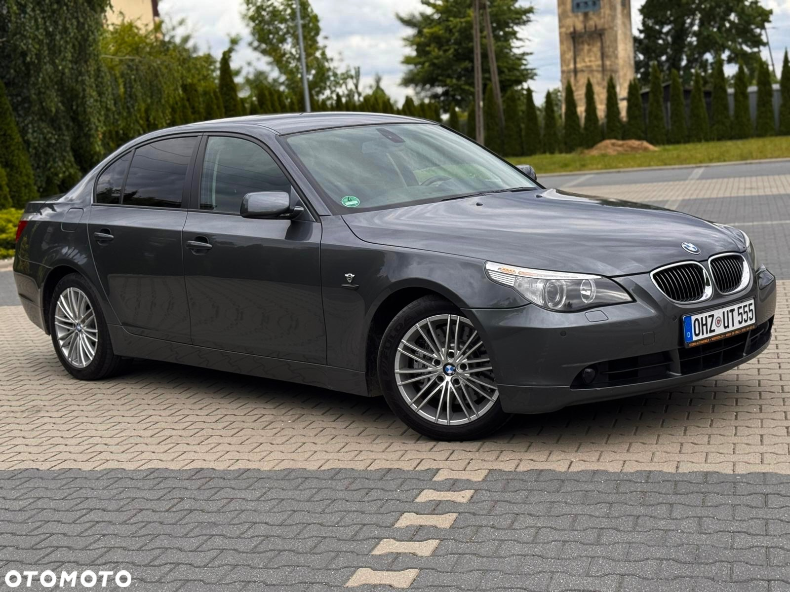 BMW Seria 5 545i - 14