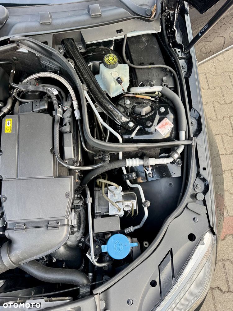 Mercedes-Benz Klasa C 180 BlueEFFICIENCY Avantgarde - 23