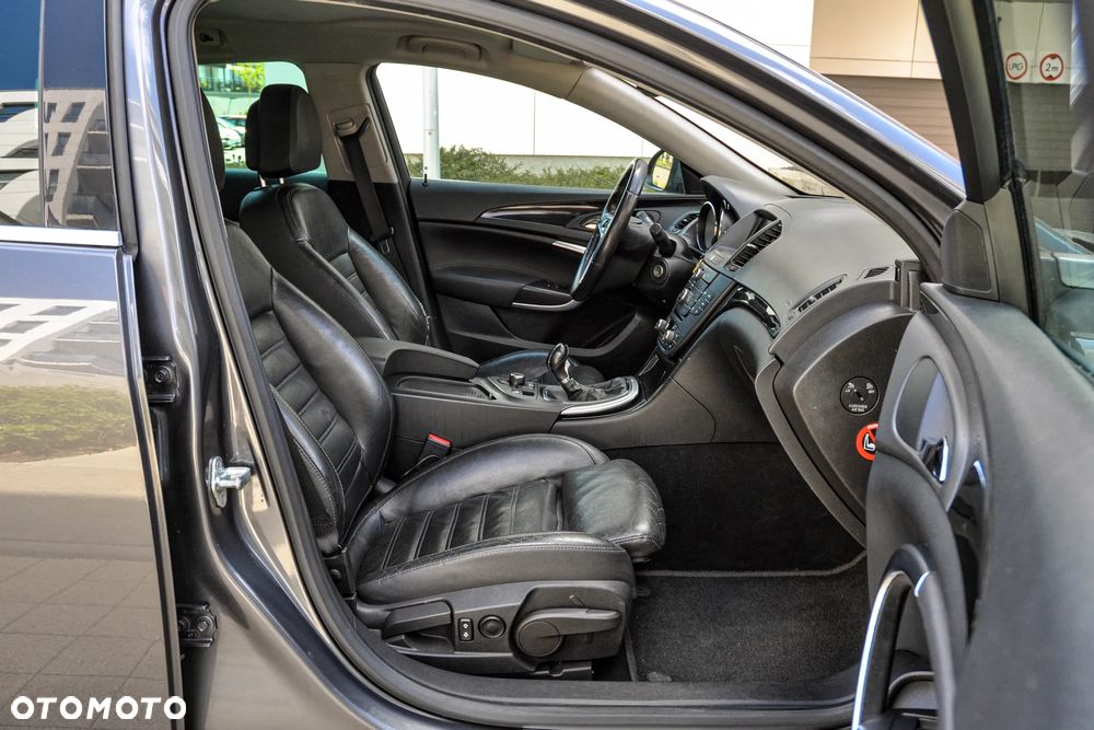 Opel Insignia - 11